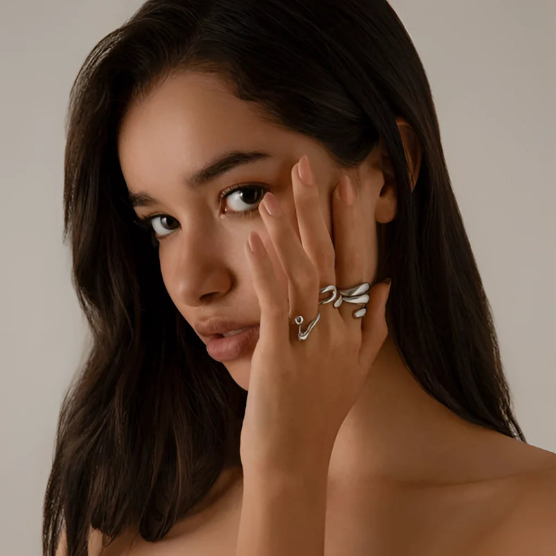 Auffälliges goldenes Statement-Ring-Set – großer, minimalistischer, einzigartiger Modeschmuck