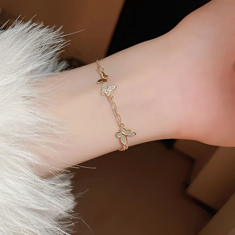 Schmetterling & Stern Gold Charm Armband - Elegantes verstellbares Schmuckgeschenk