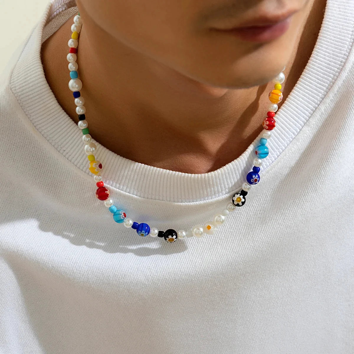 Farbenfrohes, mehrfarbiges Halsband – trendige, leichte Perlenkette für den Sommer für Herren