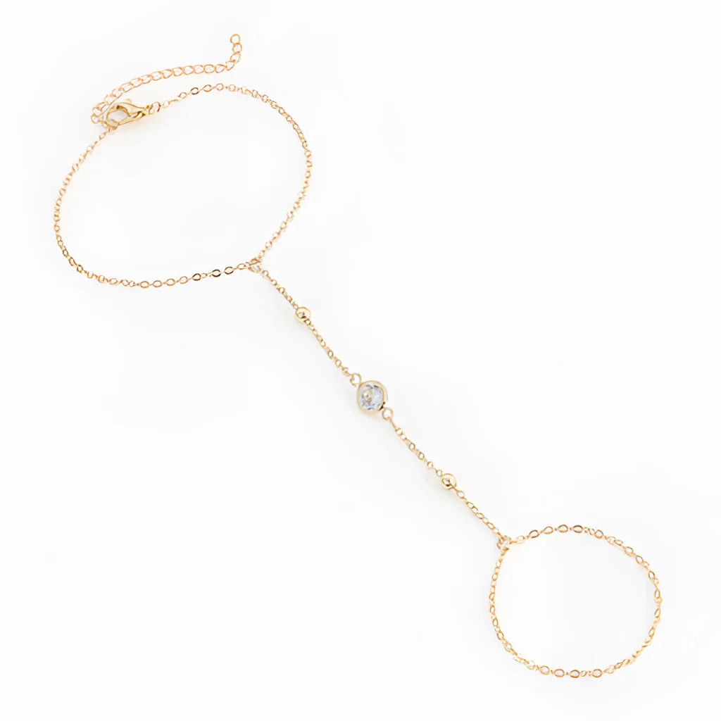 Zierliches verstellbares goldenes Handkettenarmband mit Strasssteinen