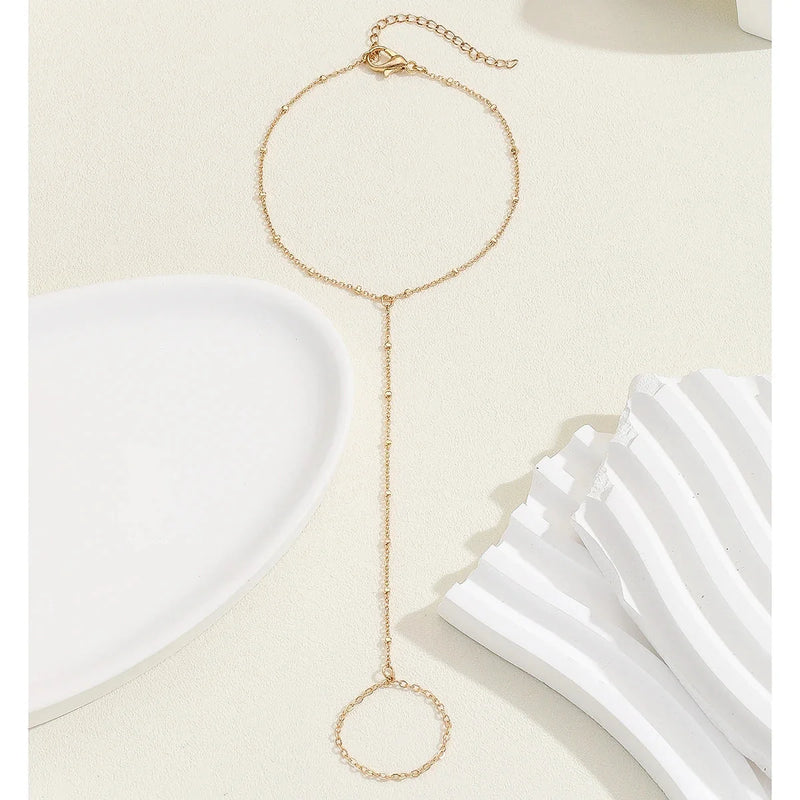 Elegantes verstellbares Goldkettenarmband - Minimalistischer Kreis-Charm-Schmuck