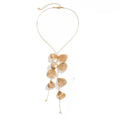 Blattgold-Lasso-Halskette - Botanischer Blumenanhänger