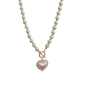 Elegantes Perlen-Choker mit Herz-Anhänger & Diamanten – Luxuriöser Brautschmuck