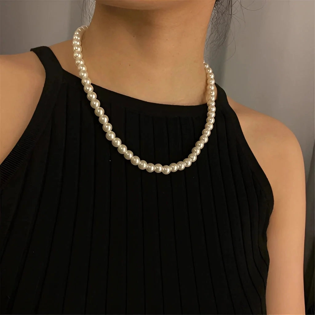 Elegante weiße Perlenkette - Luxuriöser Brautschmuck