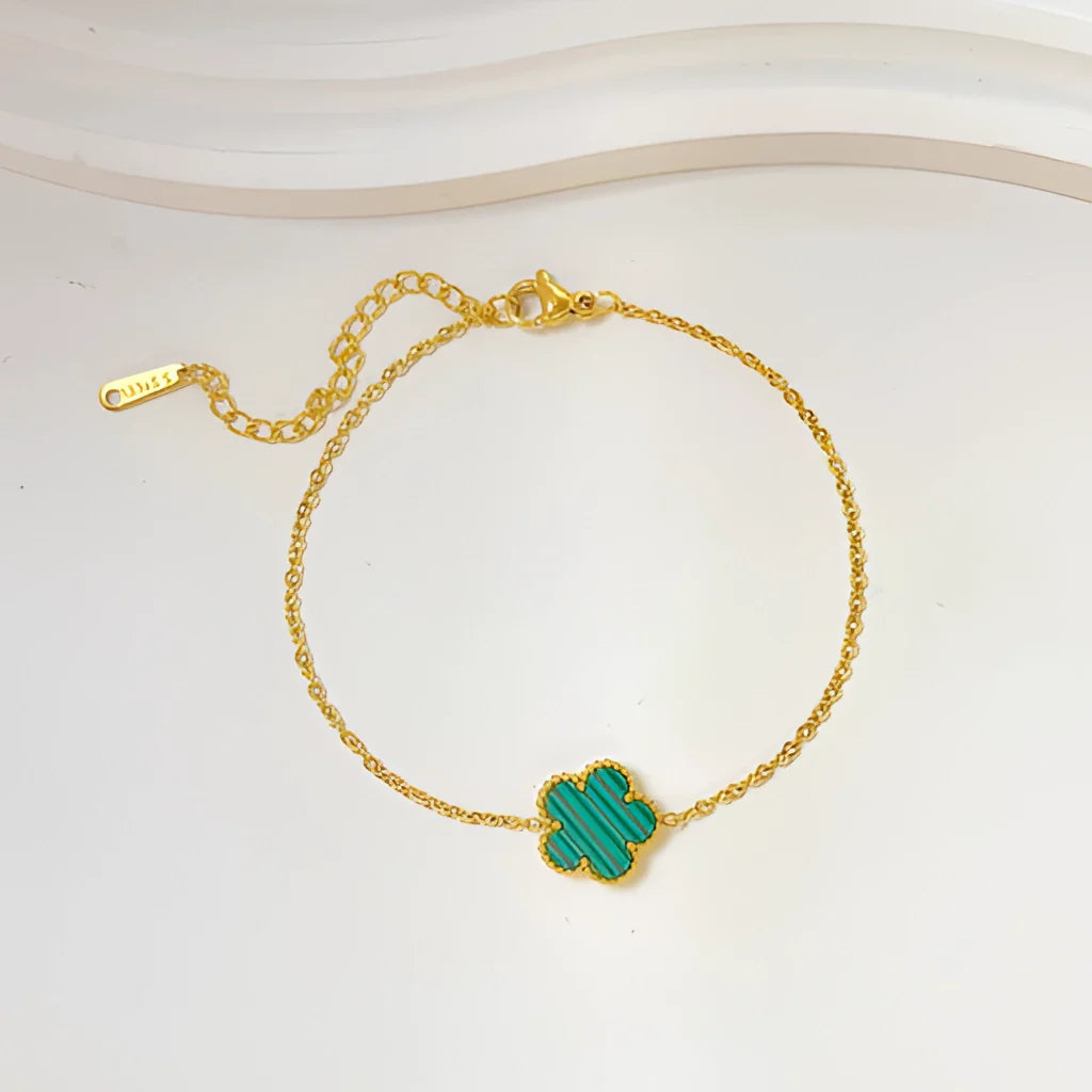 Goldenes Kleeblatt-Charm-Armband – verstellbar, trendig und einzigartige Optionen