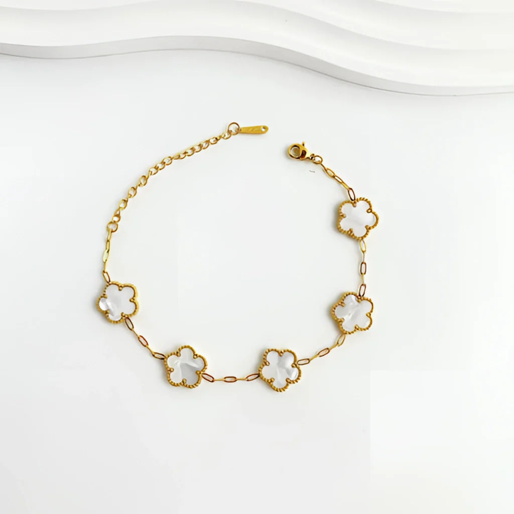 Goldenes Kleeblatt-Charm-Armband – verstellbar, trendig und einzigartige Optionen