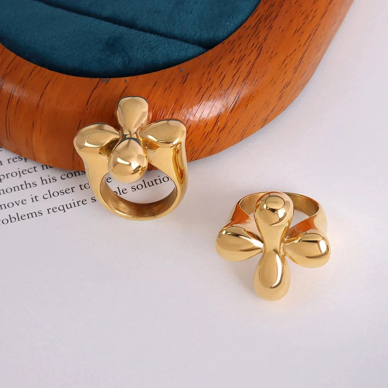 Statement-Ring aus Gold mit Blumenmotiv – luxuriöser Designer-Blumenschmuck