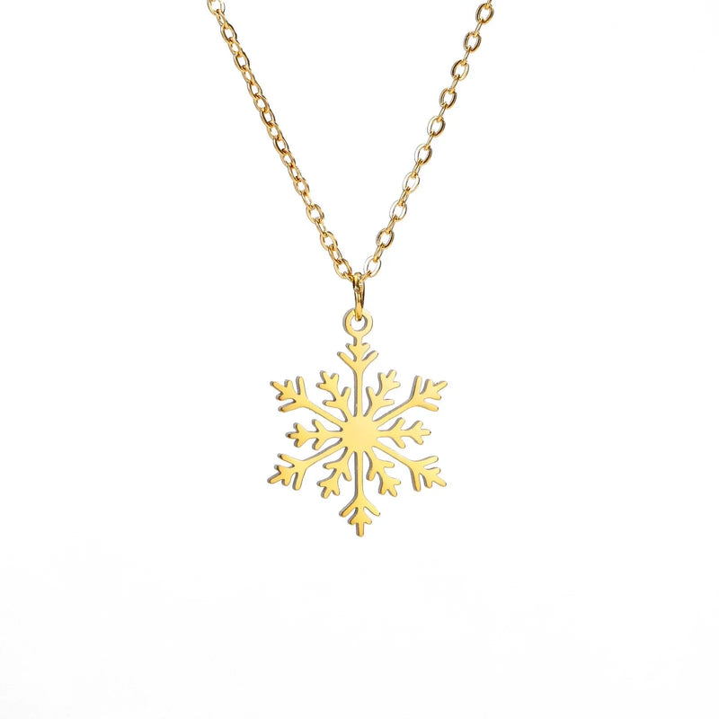 Goldene Halskette mit Schneeflocken-Anhänger – eleganter Winterschmuck, Weihnachtsgeschenk