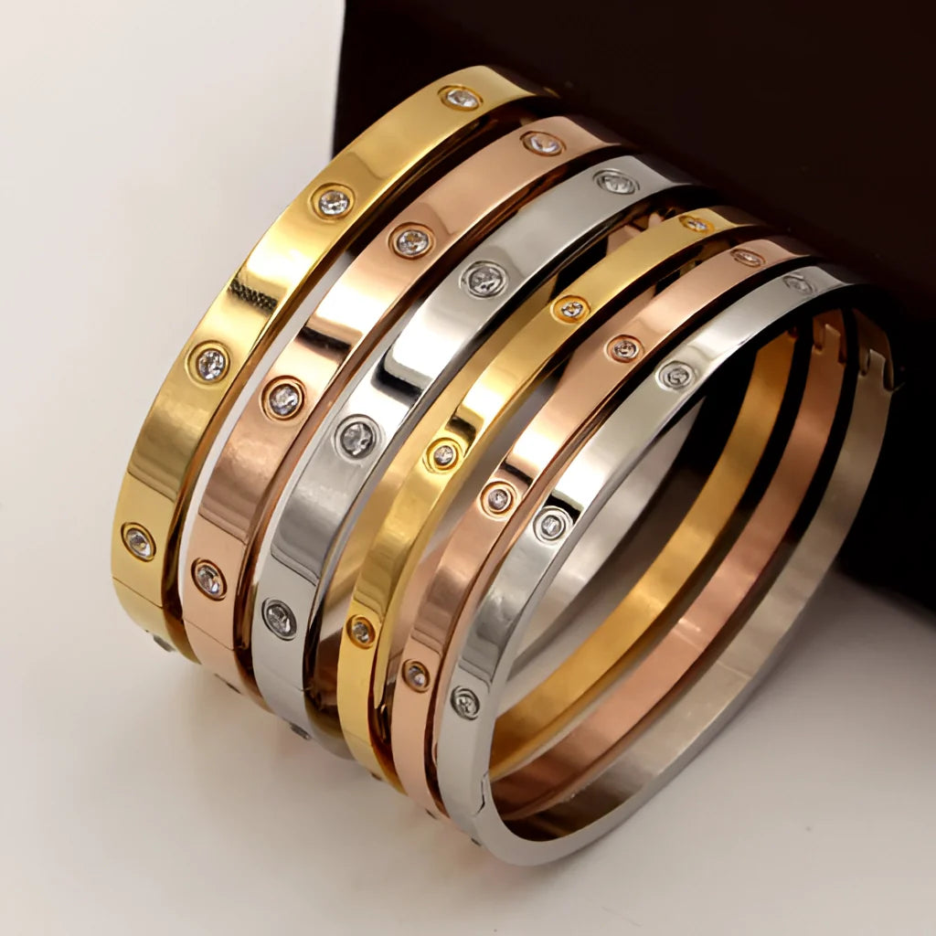 Luxuriöse Armreifen – Designer-Armreifen mit Schraubverschluss, Roségold, mit Kristallen besetzt