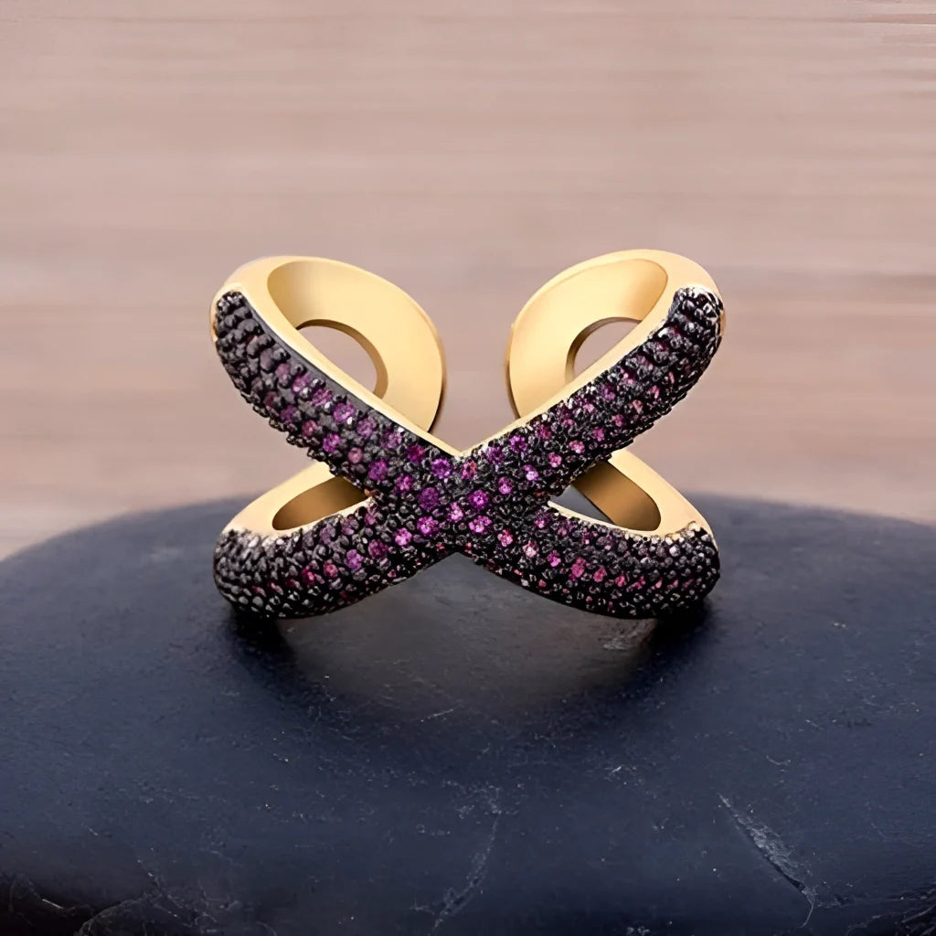 X-förmiger Diamant-Crossover-Ring aus Gold – Pavé-Modeschmuck