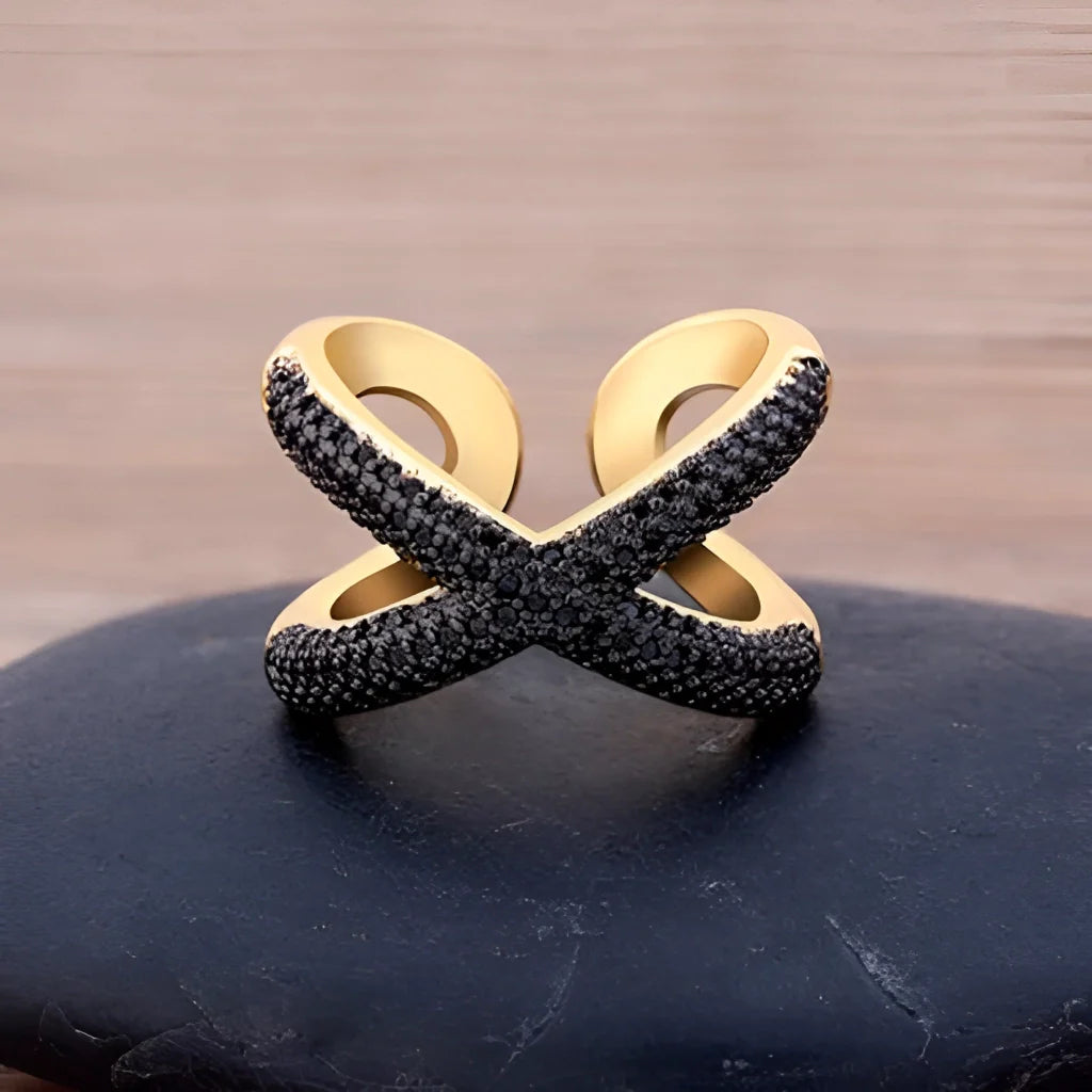 X-förmiger Diamant-Crossover-Ring aus Gold – Pavé-Modeschmuck