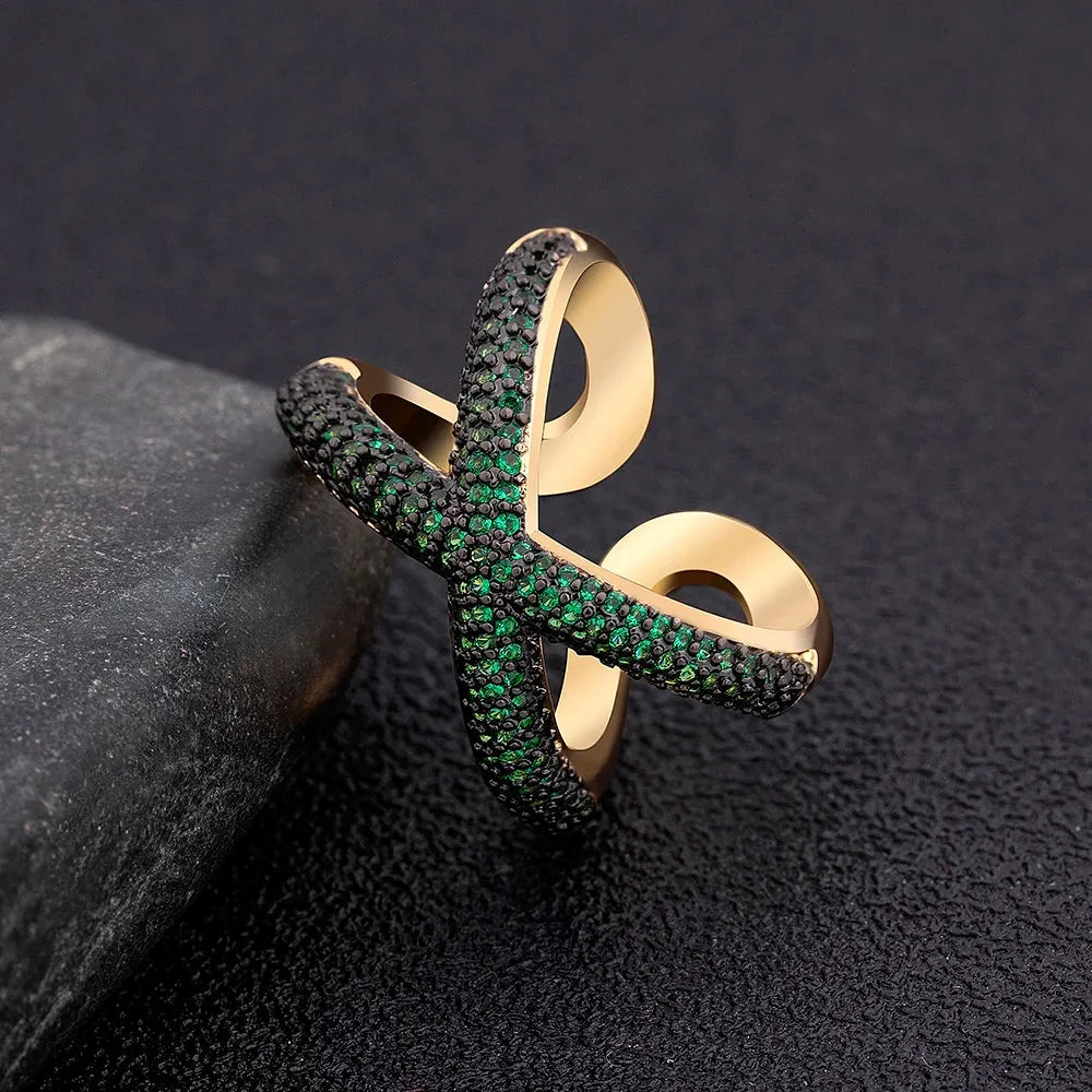X-förmiger Diamant-Crossover-Ring aus Gold – Pavé-Modeschmuck