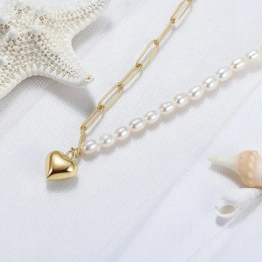 Luxuriöse Perlenkette mit goldenem Herz - Echtes 925 Silber von Effie Queen