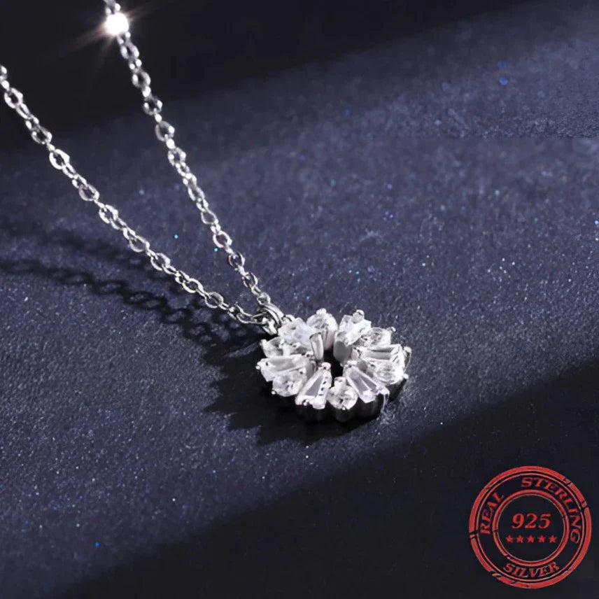 Modian Halskette mit Schneeflocken-Anhänger aus 925er Sterlingsilber, mit Kristallen verziert