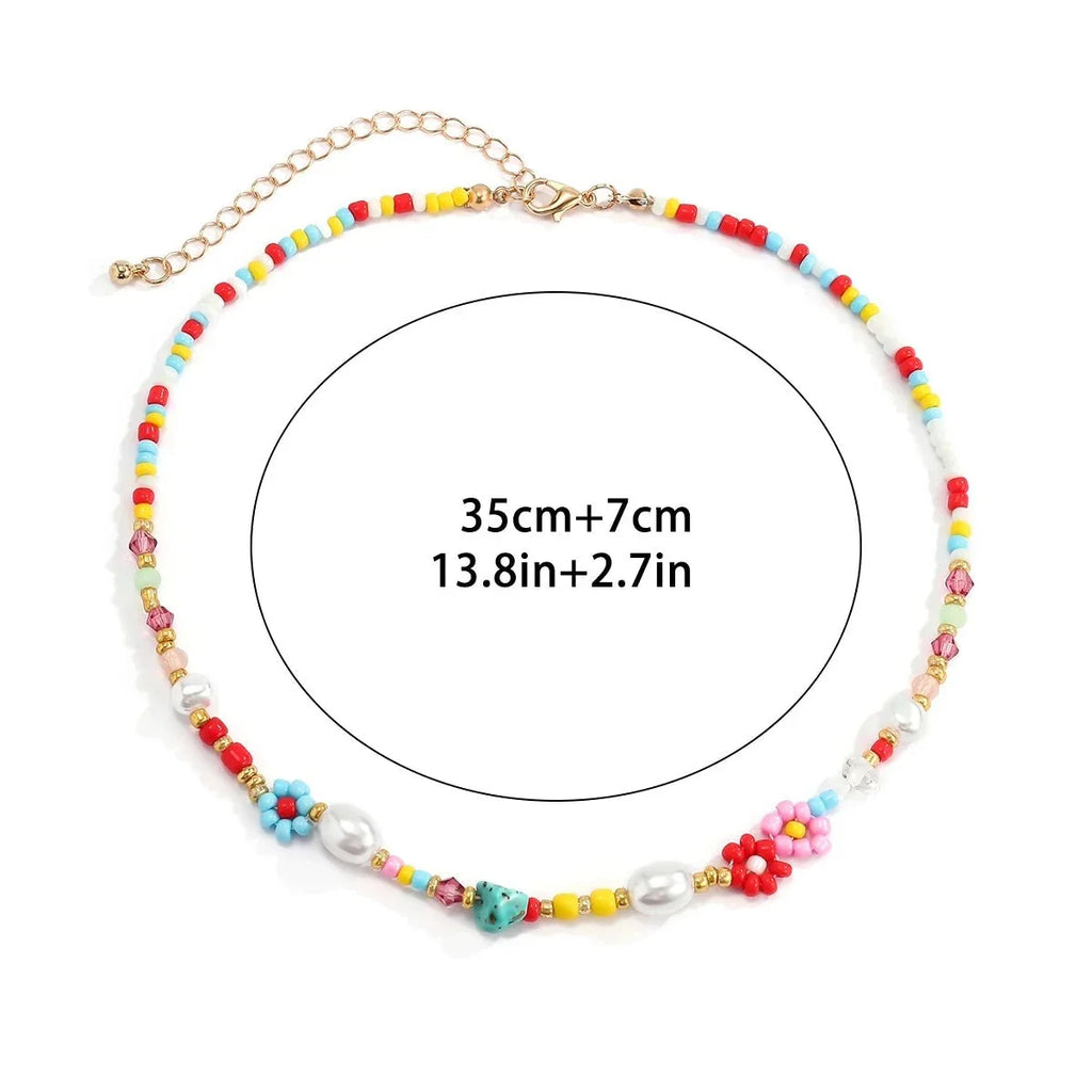 Mehrfarbiges Perlen-Halsband - Lebendige böhmische Perlen- und Blumenkette