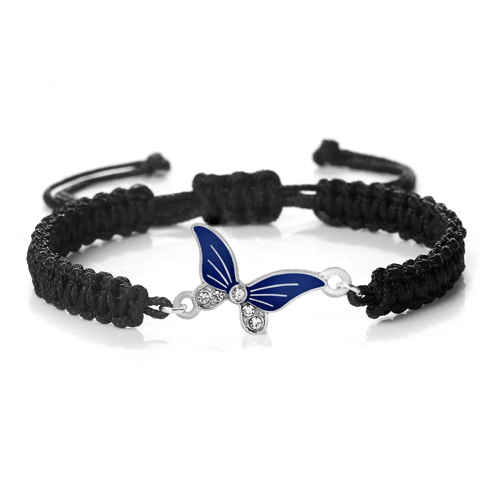 Marineblaues Schmetterlingsarmband - verstellbares Seil, goldener Anhänger, Kristallschmuck