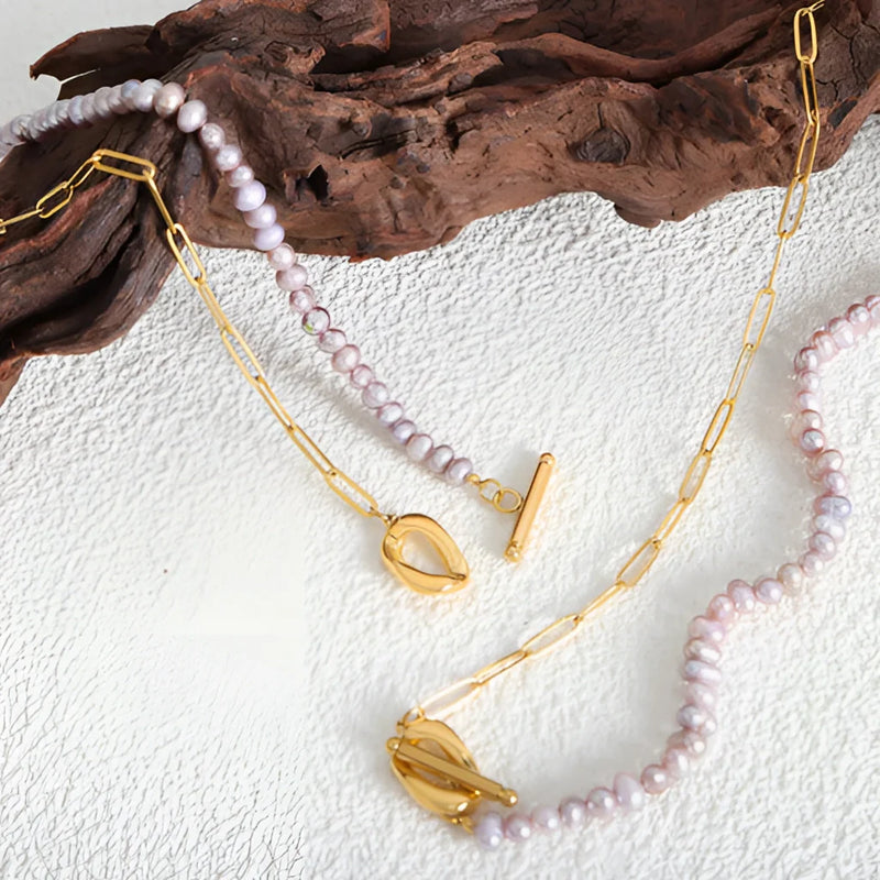 Perlen-Gold-Anhänger-Halskette mit Herzverschluss - eleganter zweifarbiger Schmuck