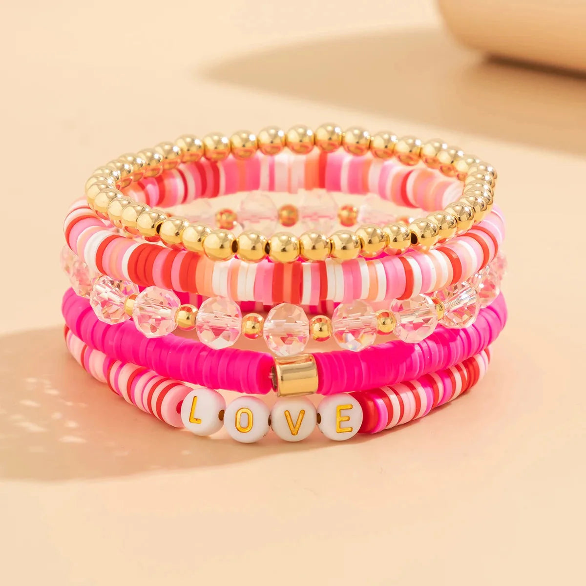 Rosa Perlenarmband mit Liebesbrief - Stapelbarer Sommerschmuck