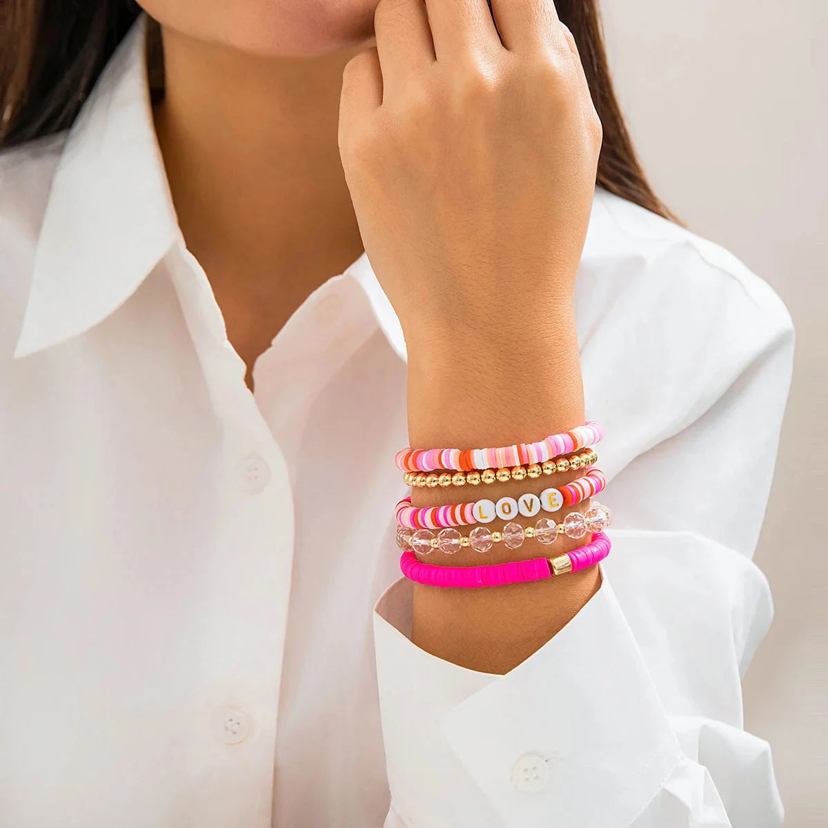 Rosa Perlenarmband mit Liebesbrief - Stapelbarer Sommerschmuck