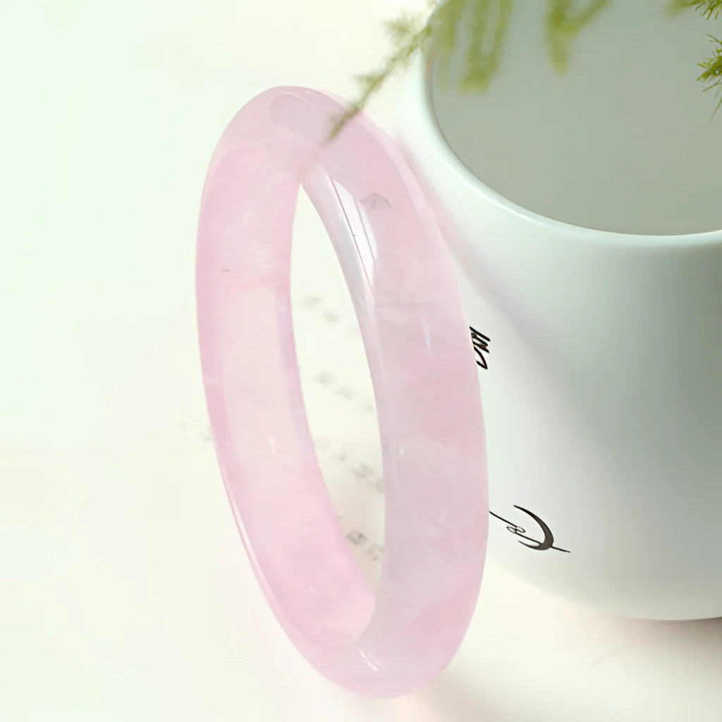 Armreif aus rosa Jade – zarter, durchscheinender Jadeschmuck