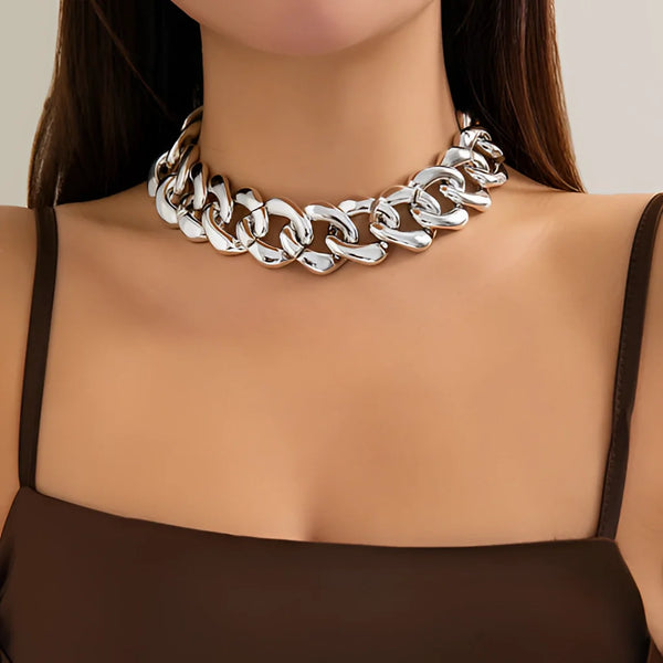 Klobige Halskette aus Gold/Silber – auffälliges Designer-Halsband mit auffälligen Gliedern für Damen