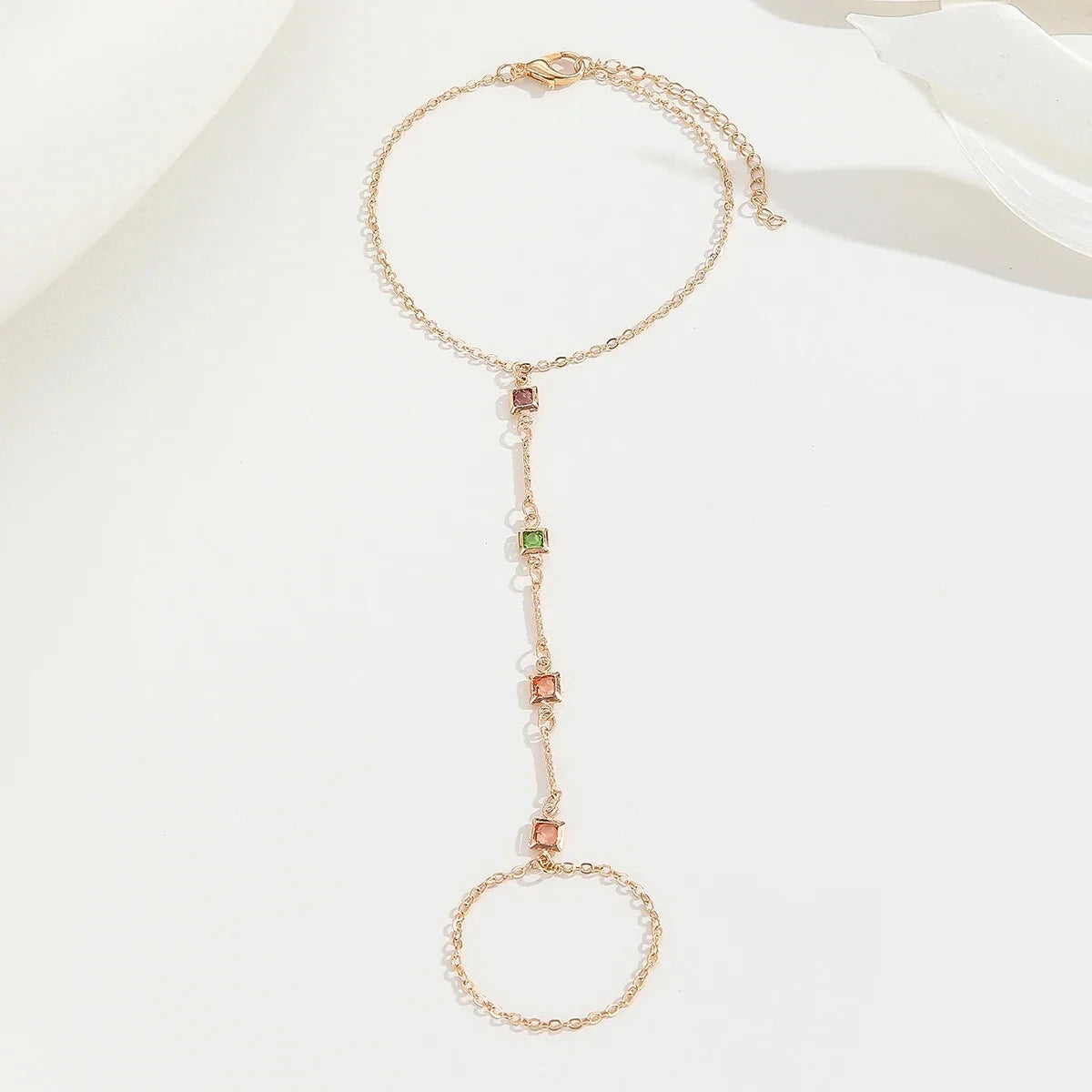 Verstellbares, zierliches Damenarmband mit Sternanhänger - eleganter Schmuck