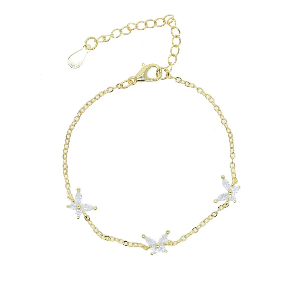 Goldenes Schmetterlings-Charm-Armband - zierlicher, verstellbarer Schmuck