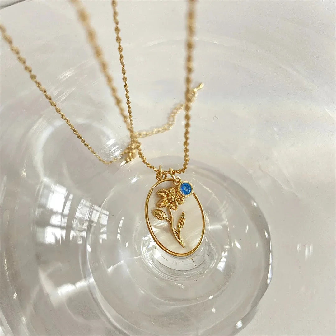 Vintage Kamee Halskette - Gold Botanischer Floraler Relief Anhänger