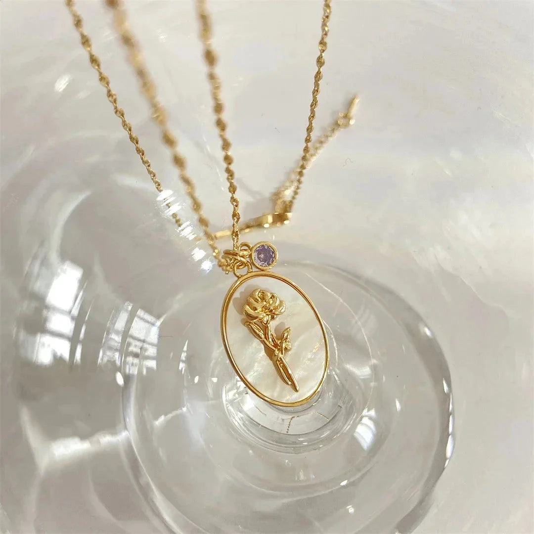 Vintage Kamee Halskette - Gold Botanischer Floraler Relief Anhänger