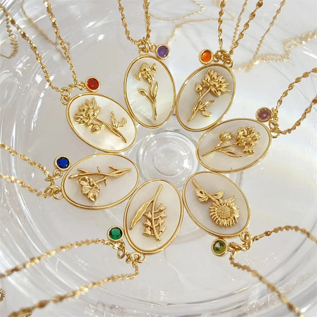 Vintage Kamee Halskette - Gold Botanischer Floraler Relief Anhänger