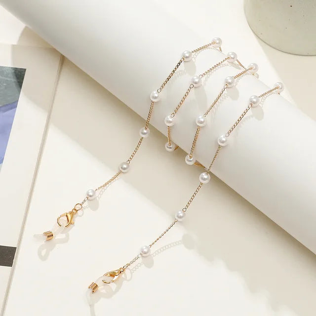 Luxuriöse Brillenkette aus Perlen und Gold | Stilvoller Brillenhalter mit Perlen