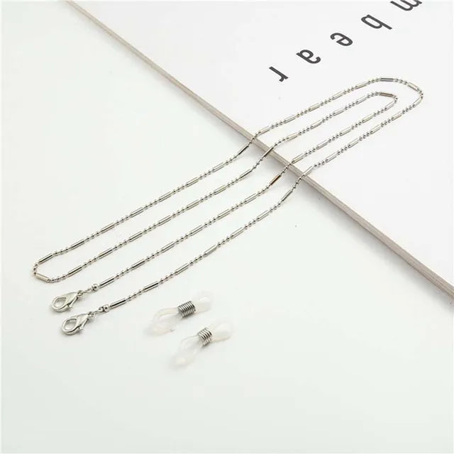 Luxuriöse Brillenkette aus Perlen und Gold | Stilvoller Brillenhalter mit Perlen