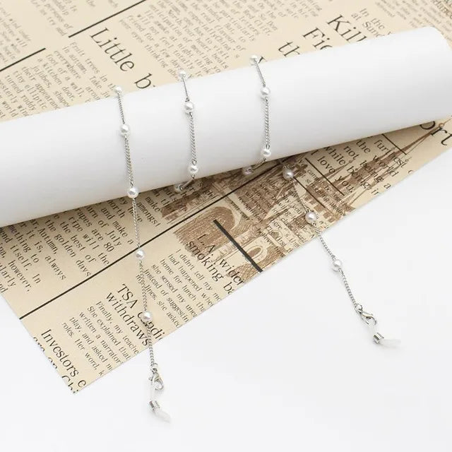 Luxuriöse Brillenkette aus Perlen und Gold | Stilvoller Brillenhalter mit Perlen