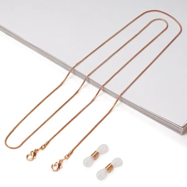 Luxuriöse Brillenkette aus Perlen und Gold | Stilvoller Brillenhalter mit Perlen