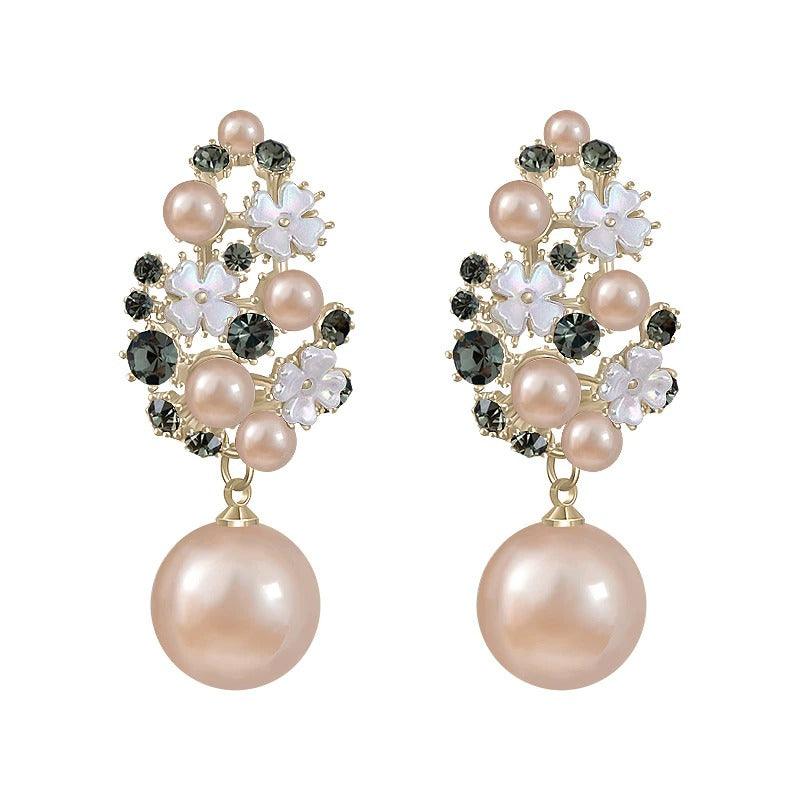 Mit Juwelen besetzte hohle Strass-Perlen und Blumen-Ohrhänger