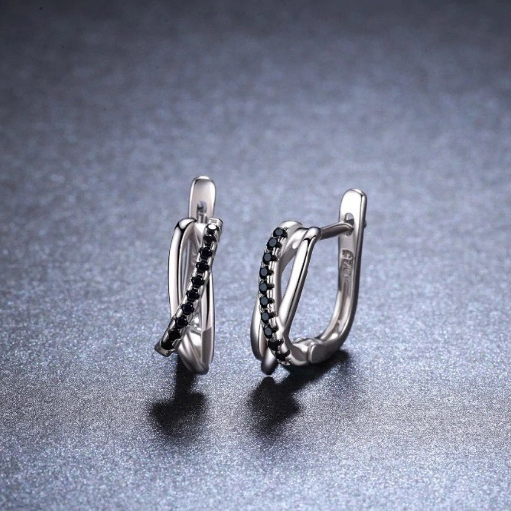 Kleine Creolen mit schwarzem Spinell und Strass