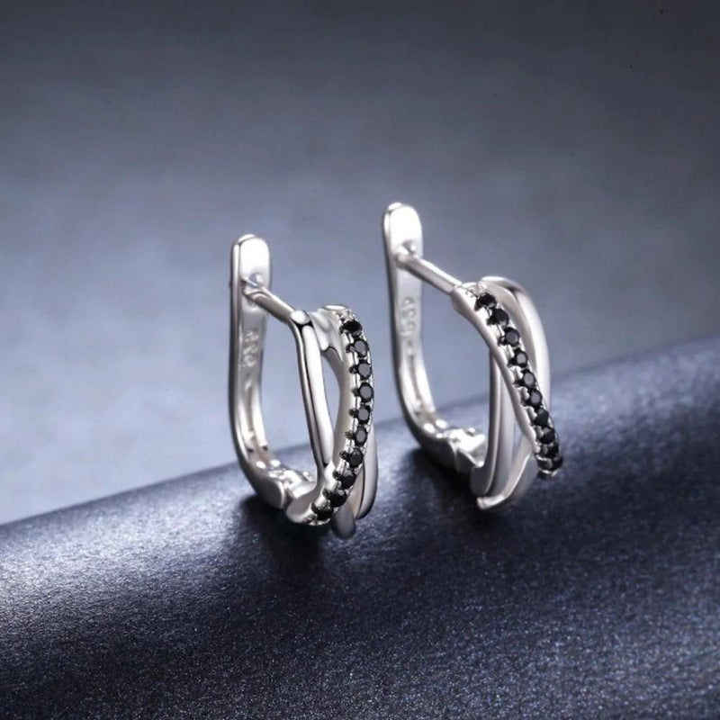 Kleine Creolen mit schwarzem Spinell und Strass