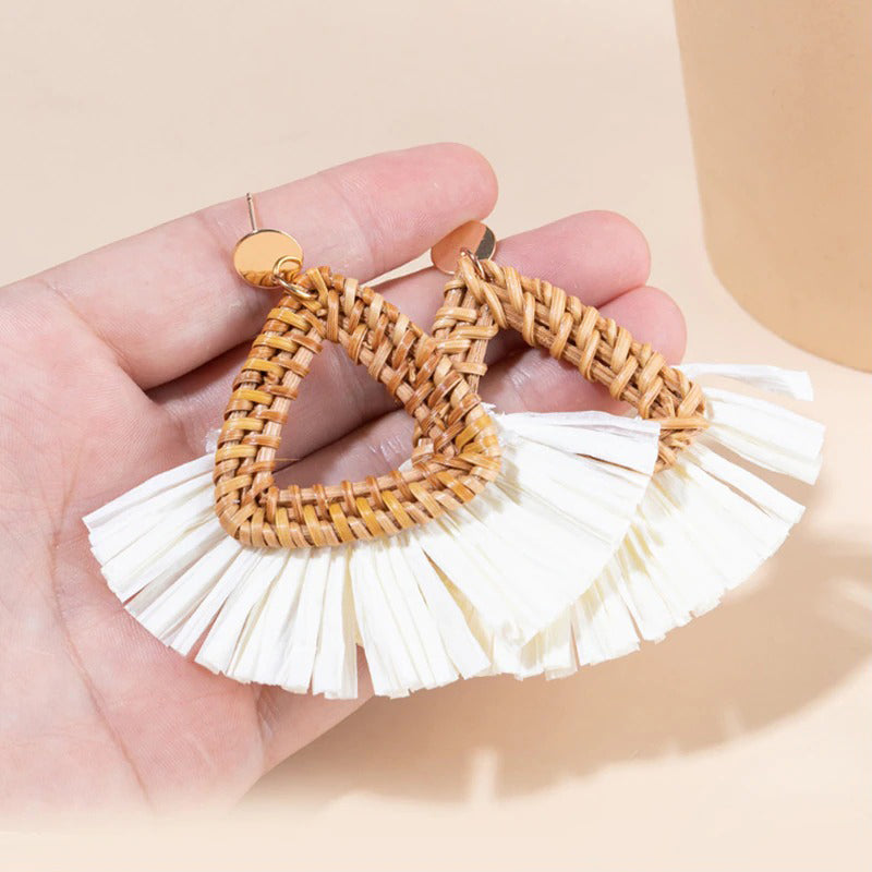 Böhmische Rattan-Geflecht-Ohrringe mit geometrischen Quasten