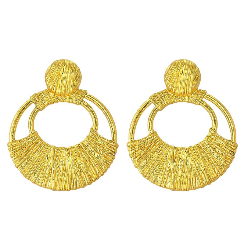 Ohrringe im Vintage-Stil mit Perlen und Strasssteinen im Bohemian-Stil