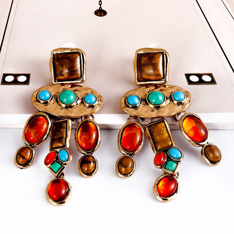 Ohrringe im Vintage-Stil mit Perlen und Strasssteinen im Bohemian-Stil