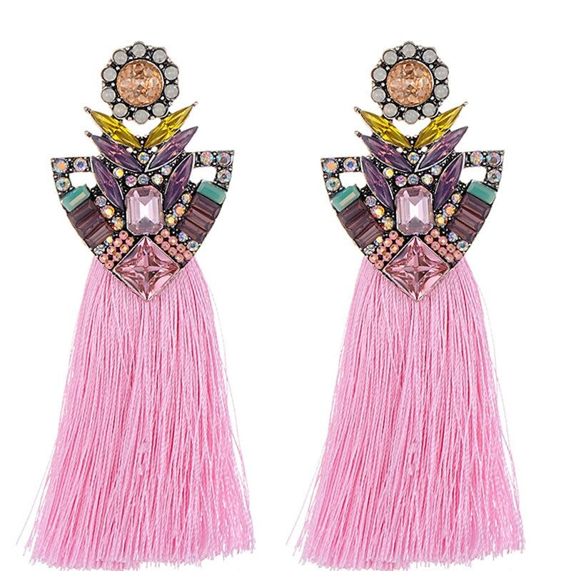 Boho-Chic-Blumen-Strass mit leuchtenden langen Quasten-Ohrsteckern