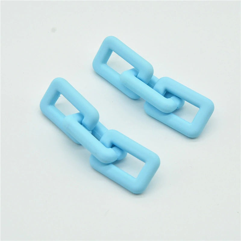 Helle, einfarbige Acryl-Ketten-Ohrhänger