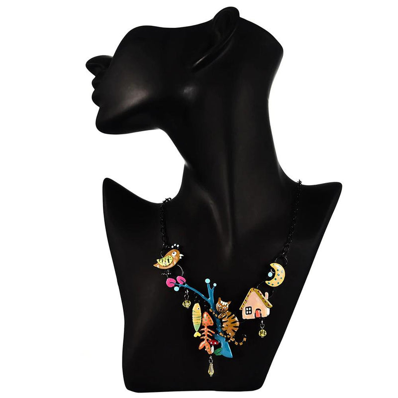 Halskette mit Emaille-Anhänger „Katze mit Fischgräte und Vogel“