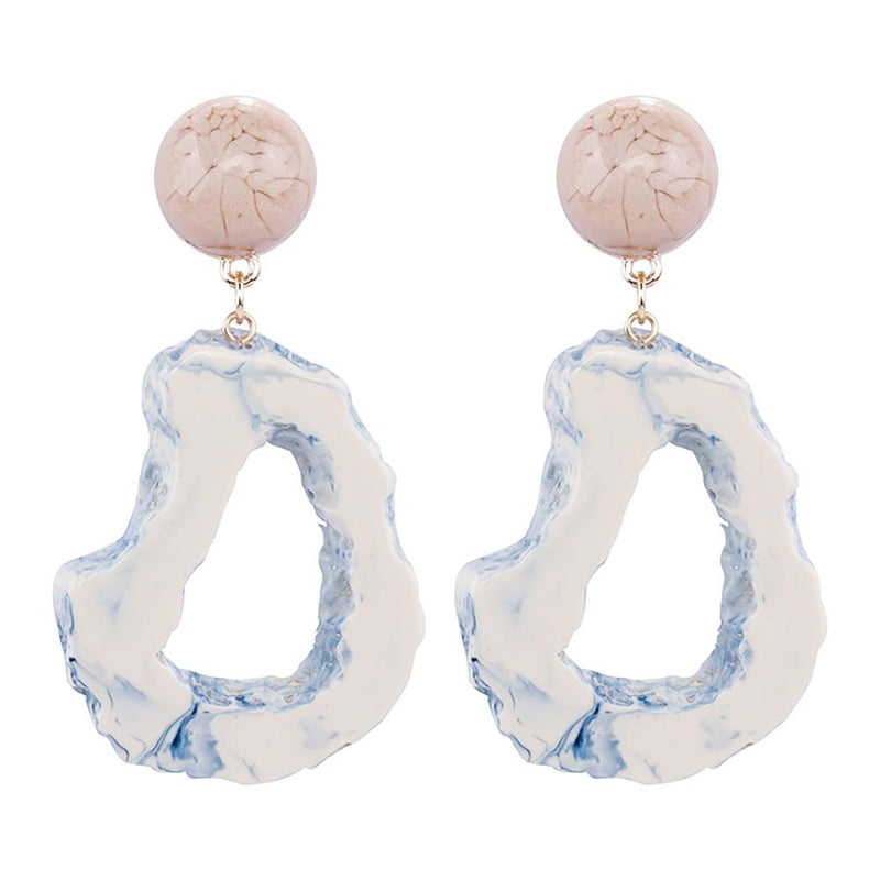 Charismatische lange Tropfenohrringe aus Kunstharz