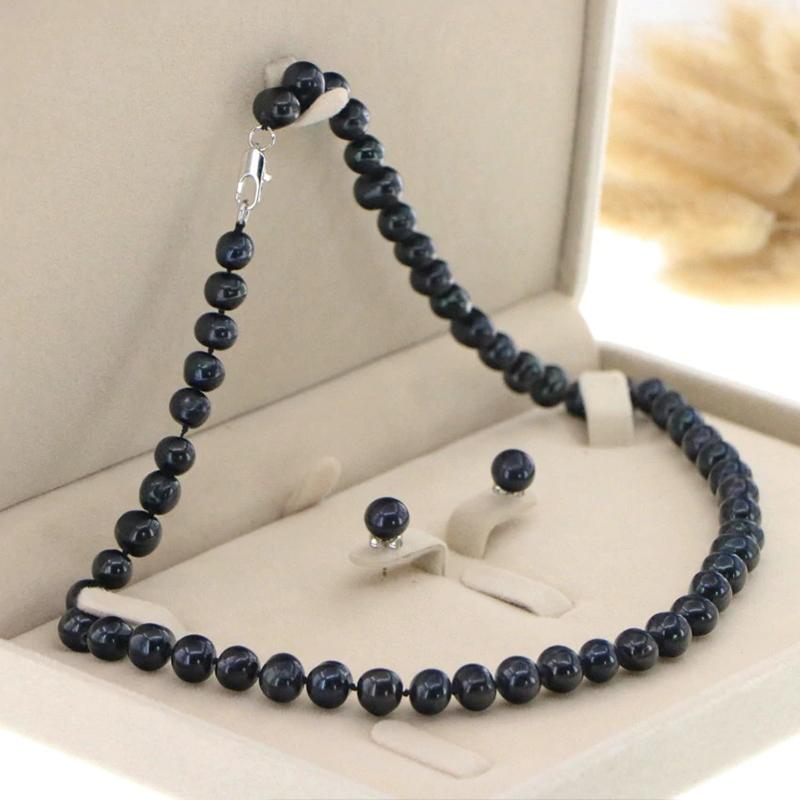 Charmantes Perlen-Halsband und Ohrringe-Schmuckset