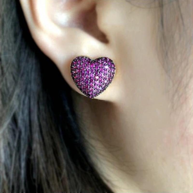 Schicke Ohrstecker in Herzform mit Zirkonia