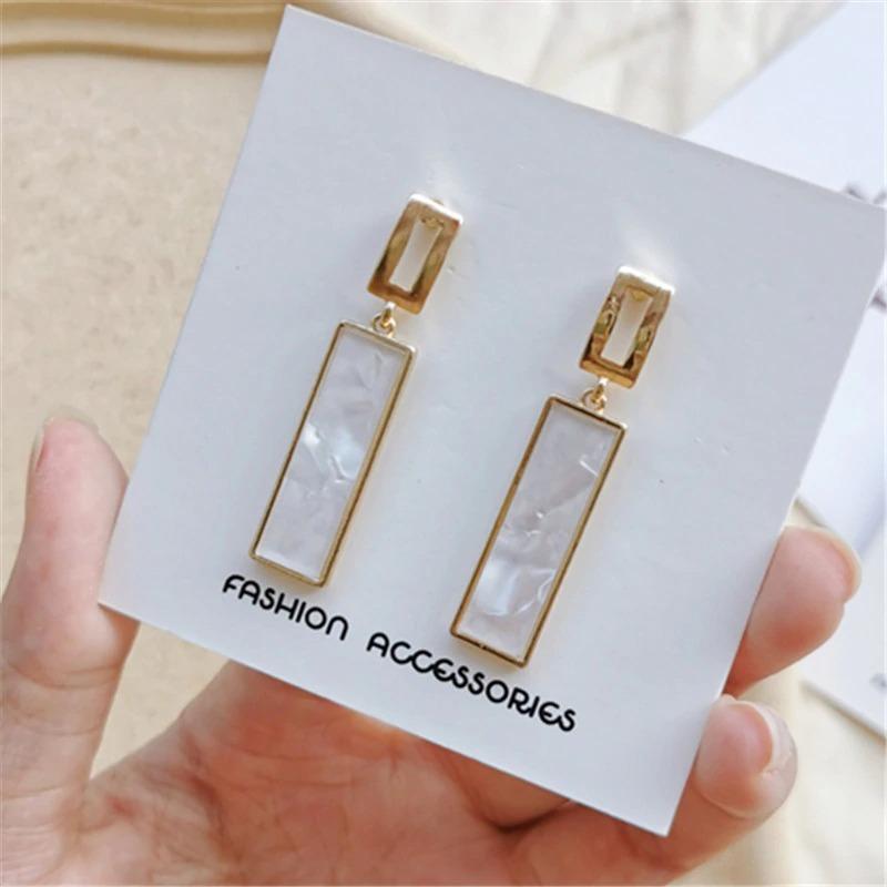Schicke koreanische geometrische Ohrringe
