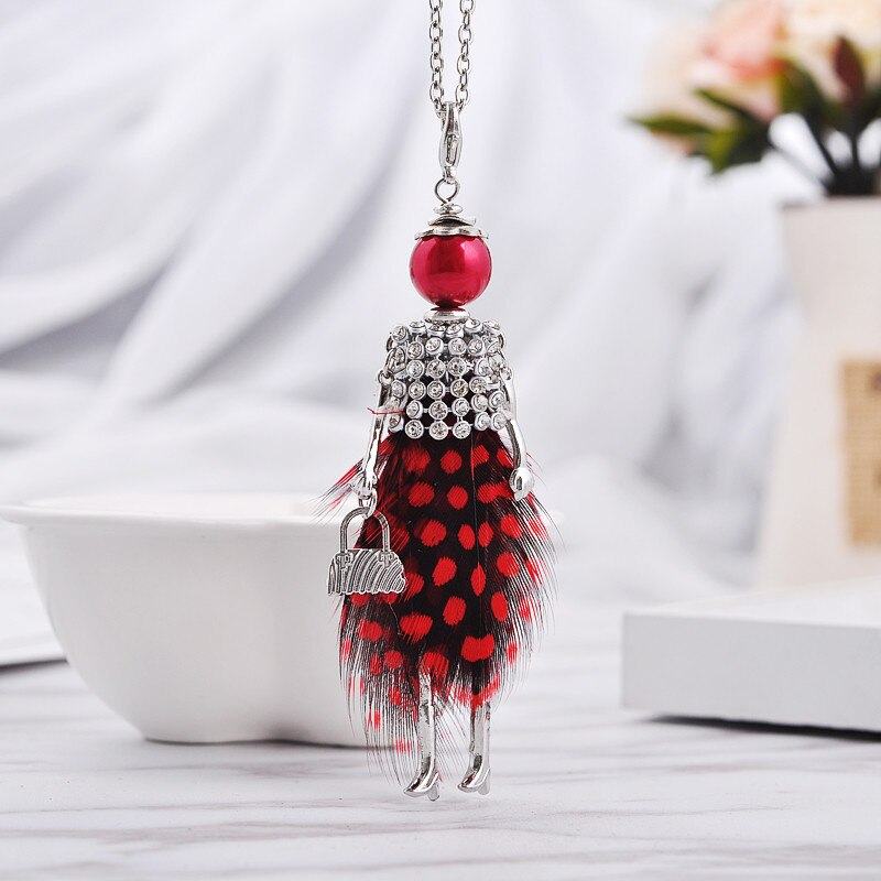 Schicke Halskette mit Strasssteinen und Federn für Fashionista-Puppen