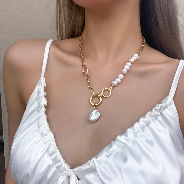 Schicke und klassische Halsketten mit Süßwasser-Barockperlen und Kette