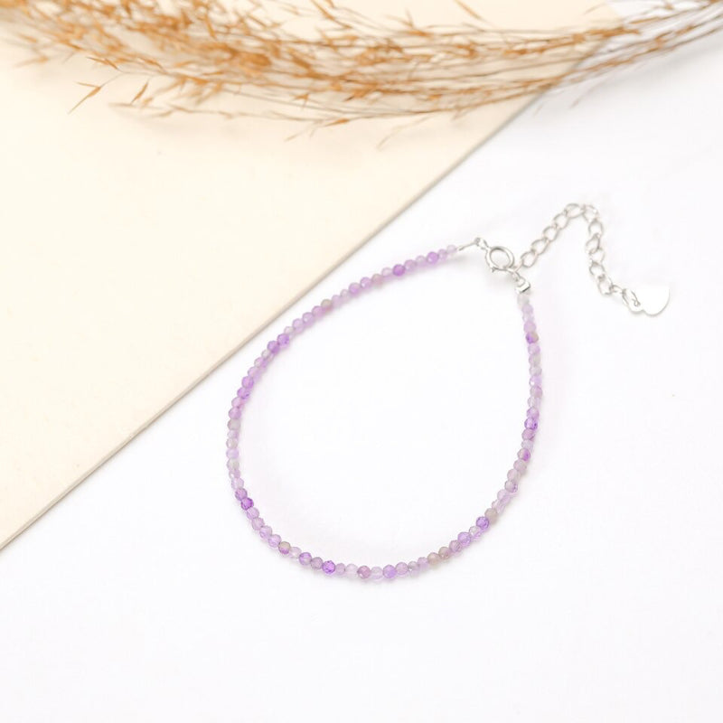 Schicke und zierliche Fußkettchen aus Naturstein in mehreren Farben